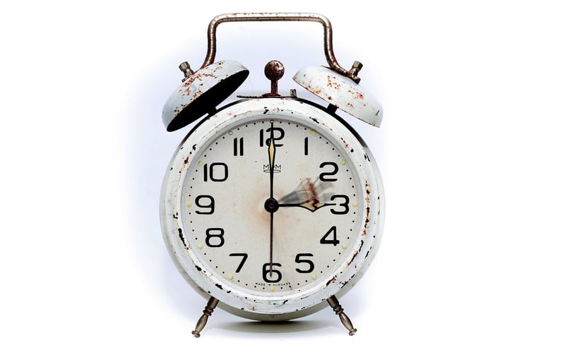 Clock time machine